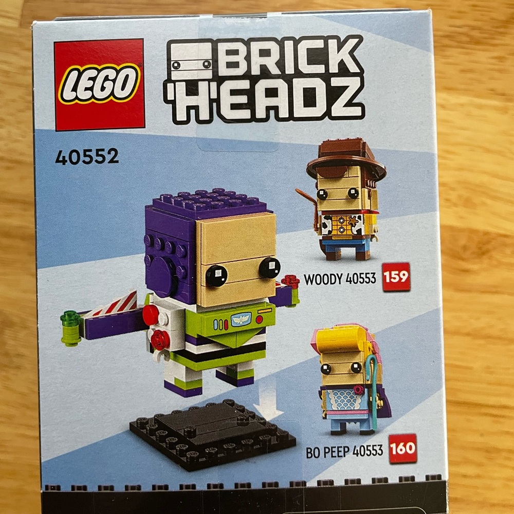 LEGO BrickHeadz Buzz Lightyear Set with Purple and Green